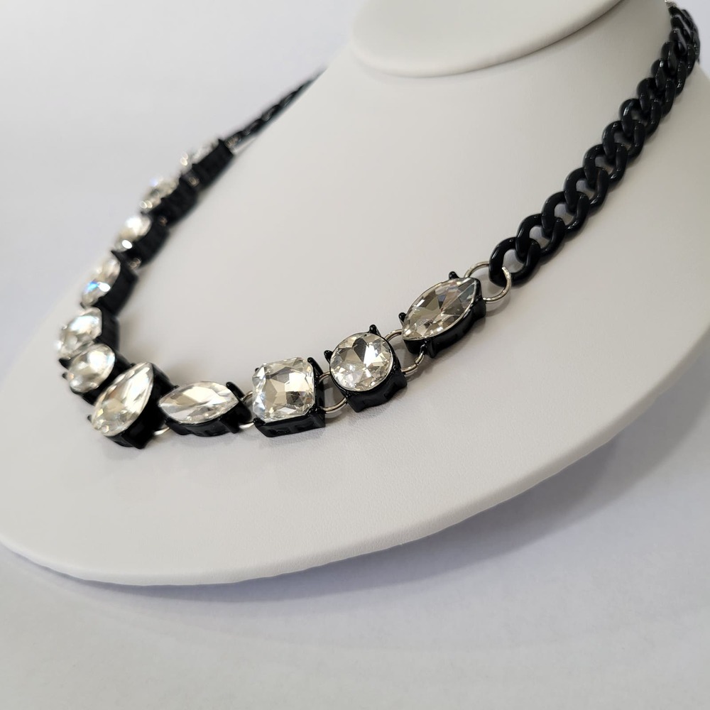 Steve Madden Crystal Stone Bib Necklace Black Goth Glam NEW - Picture 5 of 8